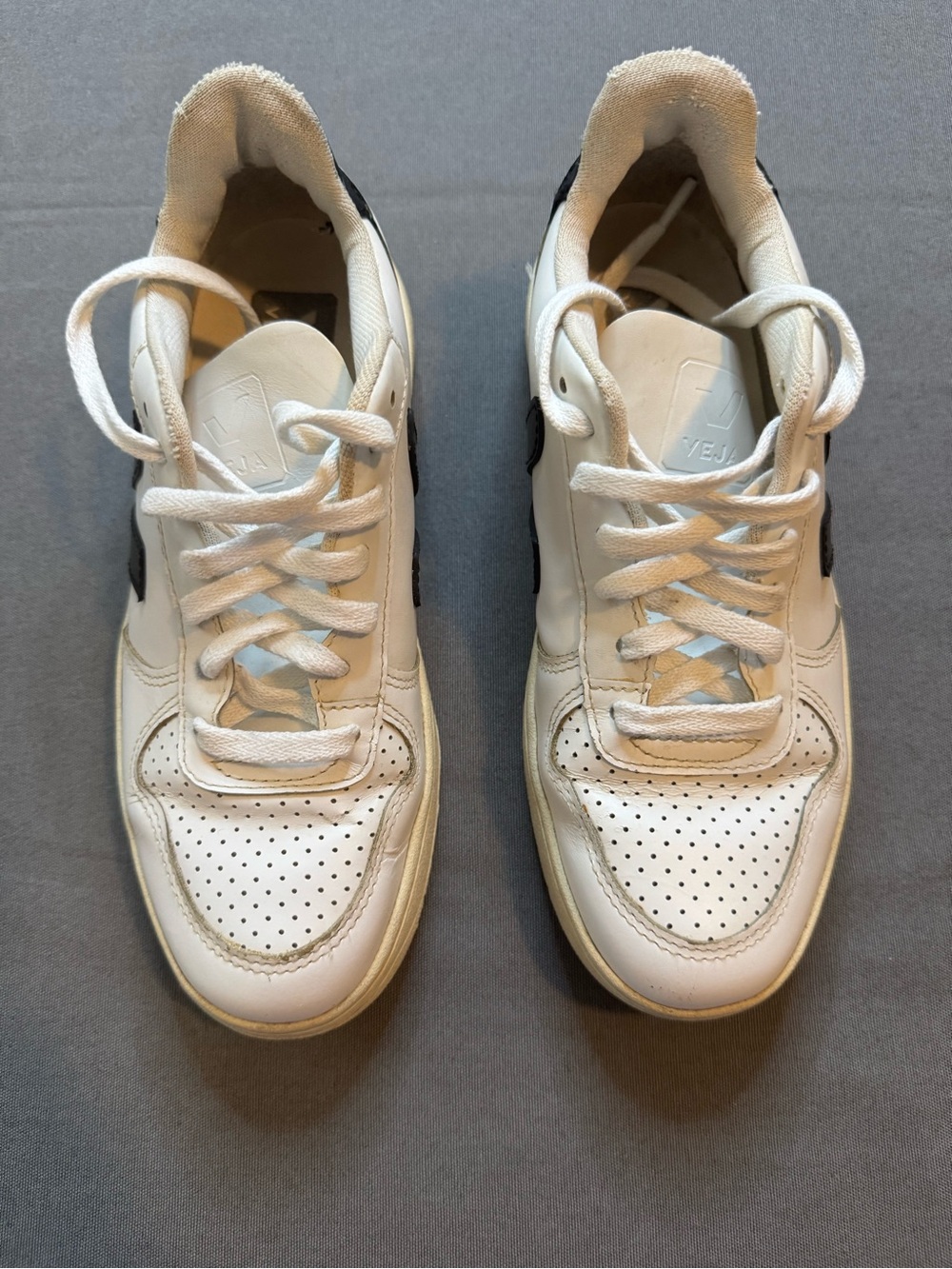 Veja V-10 Leather Lace-Up Court Sneakers | White & Black | Women's US 5 |